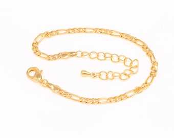 May include: A gold chain bracelet with a lobster clasp and a smaller chain extension. The bracelet is made of a thick, chunky chain.