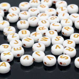JG005-100ea-7mm White with Gold Letters Alphabet Beads,White Color Initial ,Acrylic Letter Beads,Alphabet ABC Beads