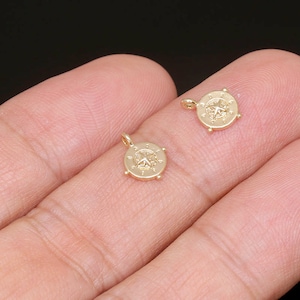 F55-2ea/20ea, pozłacane 10*8 mm małe zawieszki w kształcie monety Starburst, wisiorek w kształcie medalionu z kompasem, dostawa naszyjników i bransoletek