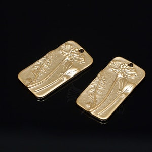 M1781-2ea/20ea, Matt Gold Plated Flower Frame Necklace, Flower Frame Earring Dangles, Flower Frame Charms, Jewelry Supplies, Wholesale Charm