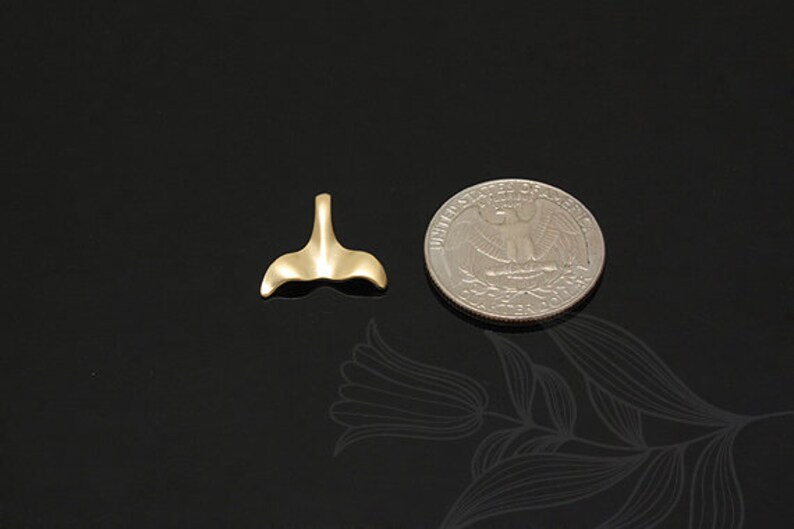 S1186-20pcs-Matt Gold Plated-Whale Tail Charm Fluke Pendant
