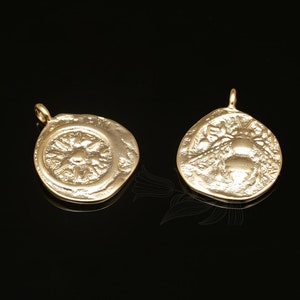 M1892-2ea / 20ea, Mattgold überzogen 13 * 16,2 mm ungleiche Scheibe, Blumenmünze, Bienenmünze, Schmuckherstellung, Großhandel Schmuck finden, Großhandel Charme