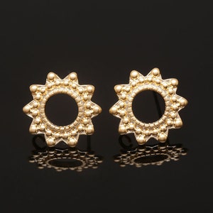 S1194-1pair/10pairs, Matt Gold Plated 12mm Dainty Sun Earrings, Silver Post, wholesale jewelry finding, jewelry supplies, wholesale earrings