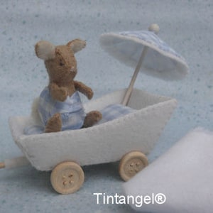 Pip and his wagon, to the beach. -DIY kit