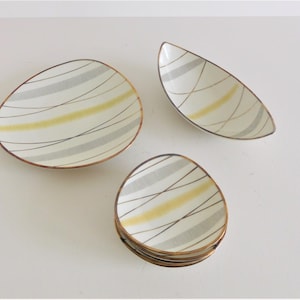 Set of 8 pcs Winterling Marktleuthen 1 dish with 6 plates and 1 bowl  porcelain, West Germany