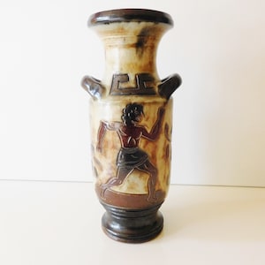 Art Déco, signed, Roger Guérin handmade stoneware vase with Egyption décor, 1920/1930s, Belgium