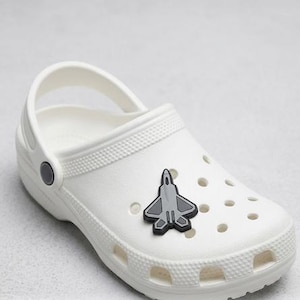 F22 clog charm