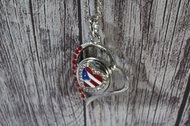 Puerto Rico flag rhinestone pendant necklace