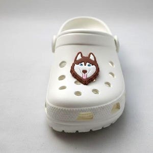 1 piece Red/Browish Husky dog shoe charm (Original design)