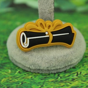 Diploma shoe charm