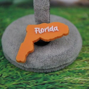 Florida state outline shoe charm