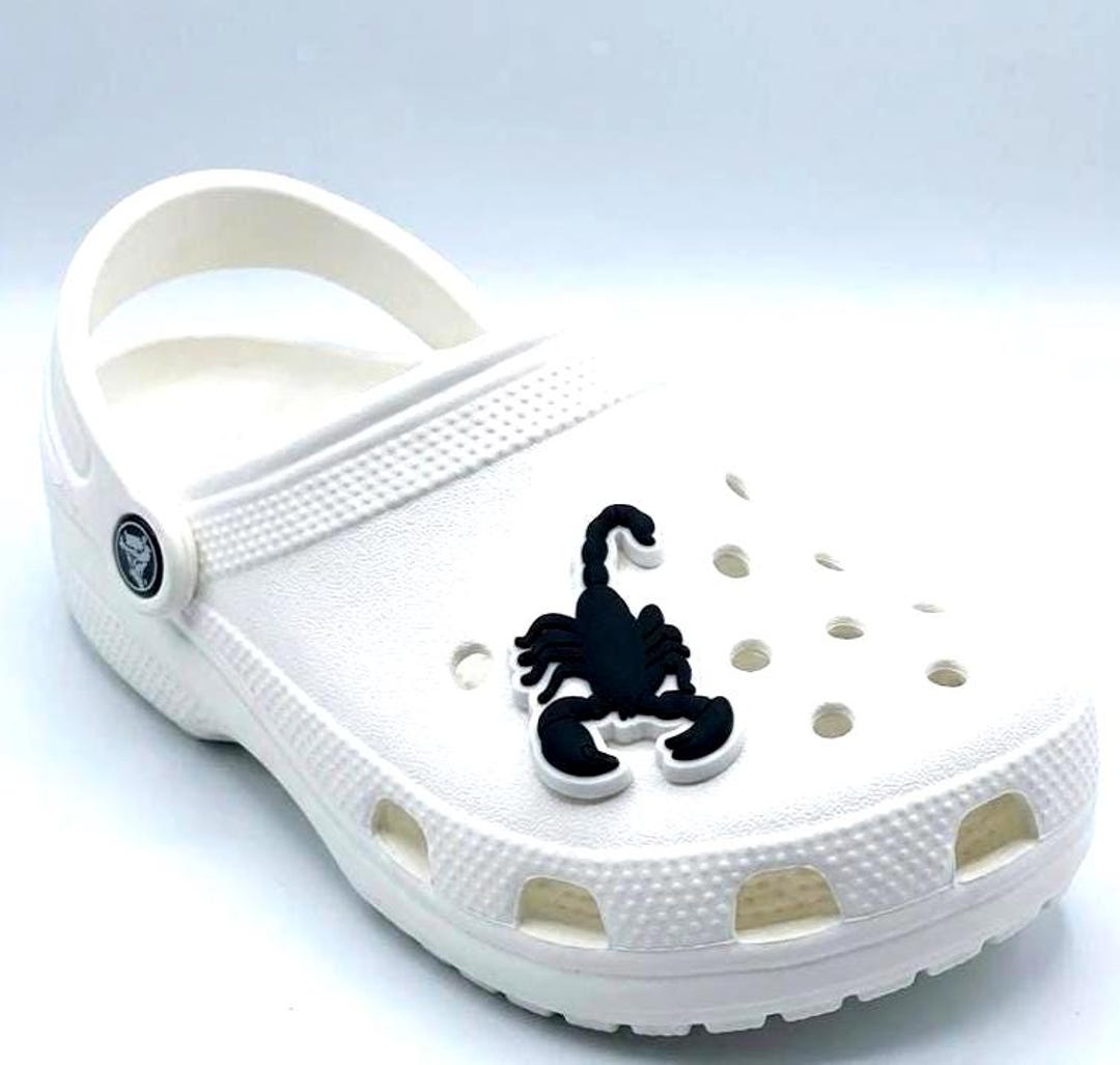 小物 charlolo Black Scorpion Shoe Charm: Soft PVC Clog & Bracelet Decoration - Etsy