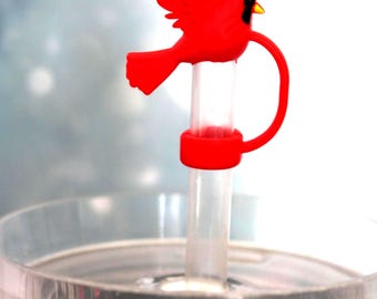 Red Cardinal Bird Straw Cover Designed to fit a 10mm straw. Cover helps protect your straw from dust and debris. Not made for tumbler straws