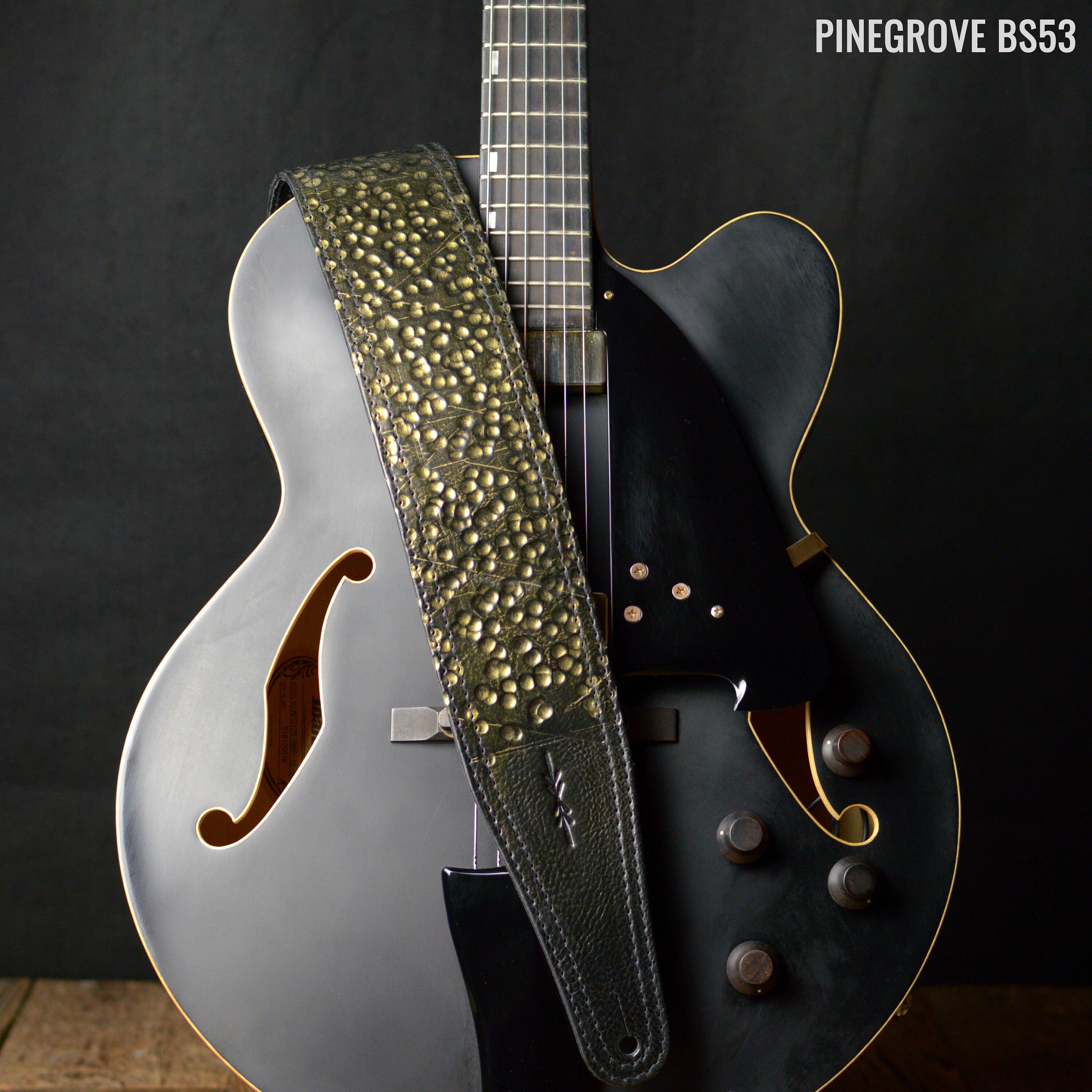 Santo Goodallさん専用 Gold Meteor Guitar Strap, BS53 Black With Gold Hammered