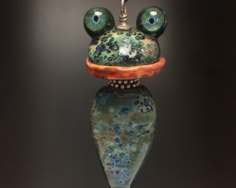 Green frog totem pendant, frog jewelry , reptile jewelry