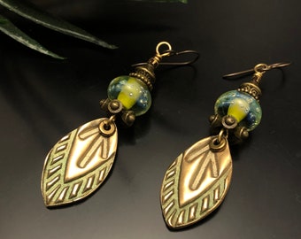 Artisan Earring WE-81 Green lampwork, glass, and bronze earrings