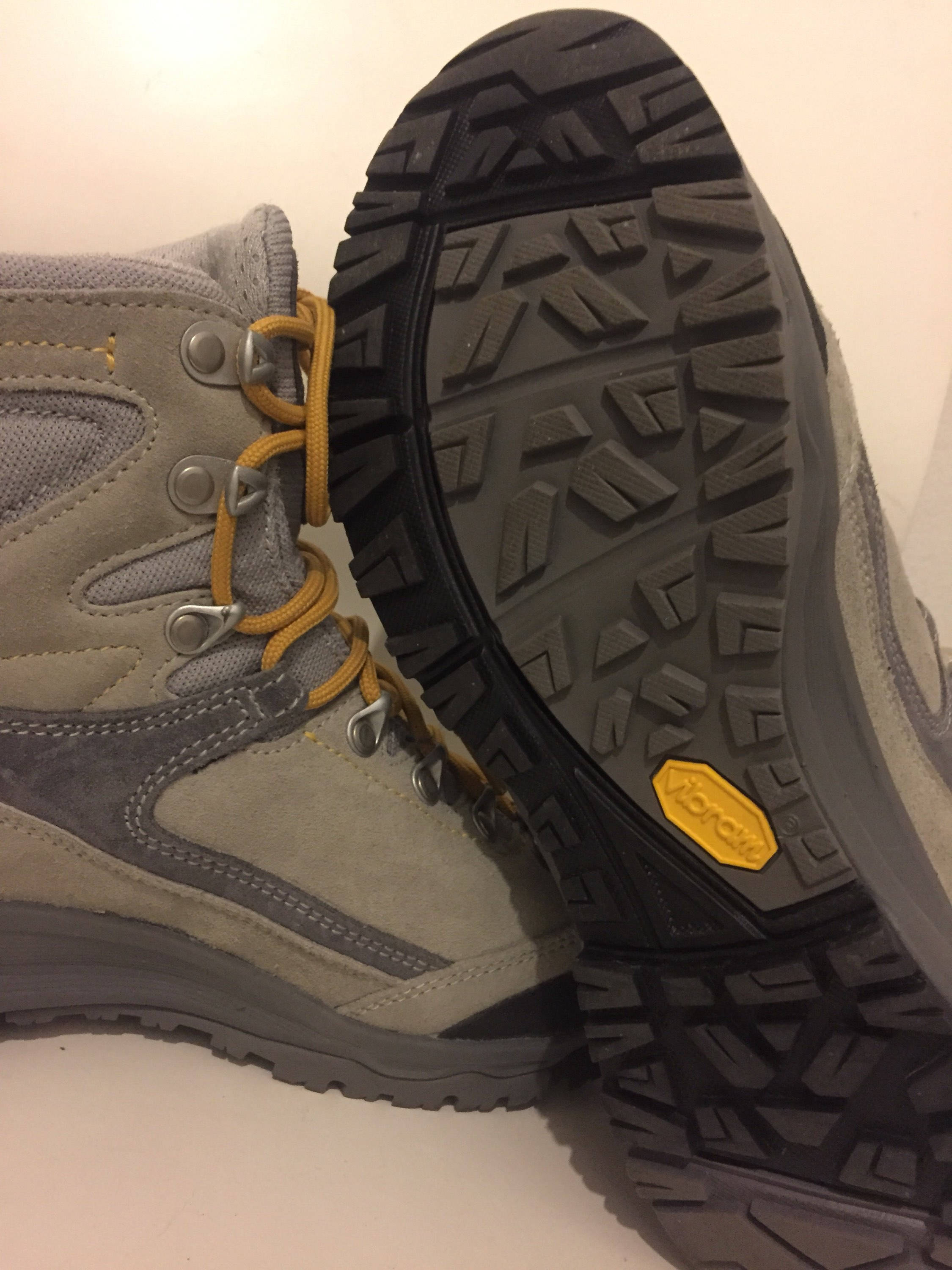Vibram hiking boots light gray EU 38 US 7 | Etsy