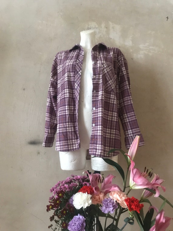 FLANNEL button down grungy purple shirt vtg size