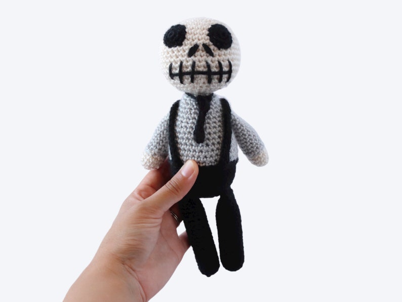 HAAKPATROON: Carlo het skelet gehaakt monster, amigurumi patroon, gehaakt speelgoed, handgemaakt, amigurumi, halloween, digitale download afbeelding 6