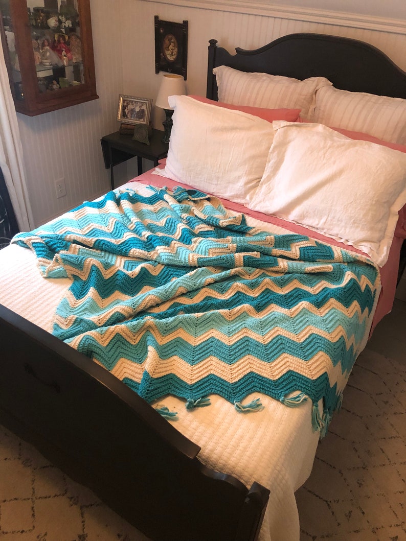 Vintage Afghan Throw Zigzag Chevron Pattern Etsy