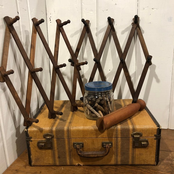 Vintage Accordion Rack Wood Clothes Pins Laundry Decor