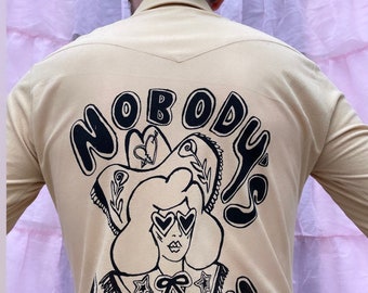 Size extra small Vintage 70s dagger collar shirt with belt, 1970s mod shirt, blouse, yellow colour, western vintage shirt