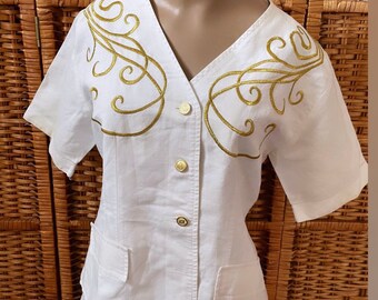 Size 12 white and gold True western vintage 1980s two piece suit, blouse and skirt suit, 80s power suit, vintage suit, Dolly Parton, cowgirl