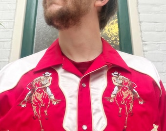 XXL Vintage 70s Western Shirt: Embroidered rodeo horse and cowboy, Rodeo Rockabilly, cowboy, line dancing, red, white stripes, arrow head