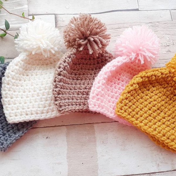 Bonnet pour bébé prématuré, petit bébé prématuré, différentes couleurs, bonnet tricoté, vêtements de bébé tricotés à la main. Vendeur britannique, nouveaux cadeaux pour bébé. 24-26 cm