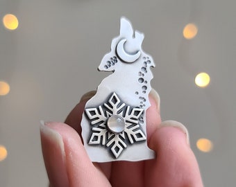 Snowflake Wolf. White Moonstone. Chromafusion Jewelry. Howling Wolf Necklace. Sterling silver.