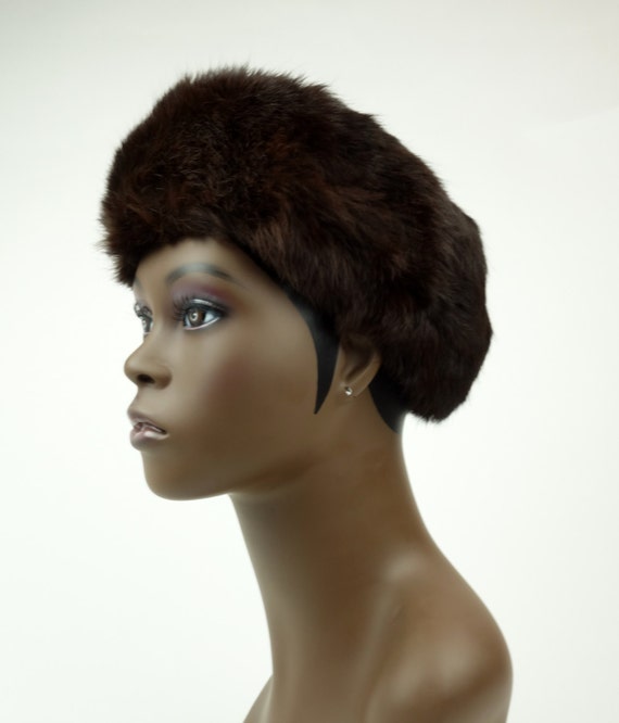 1950s 60s brown rabbit fur hat, winter beret, pill