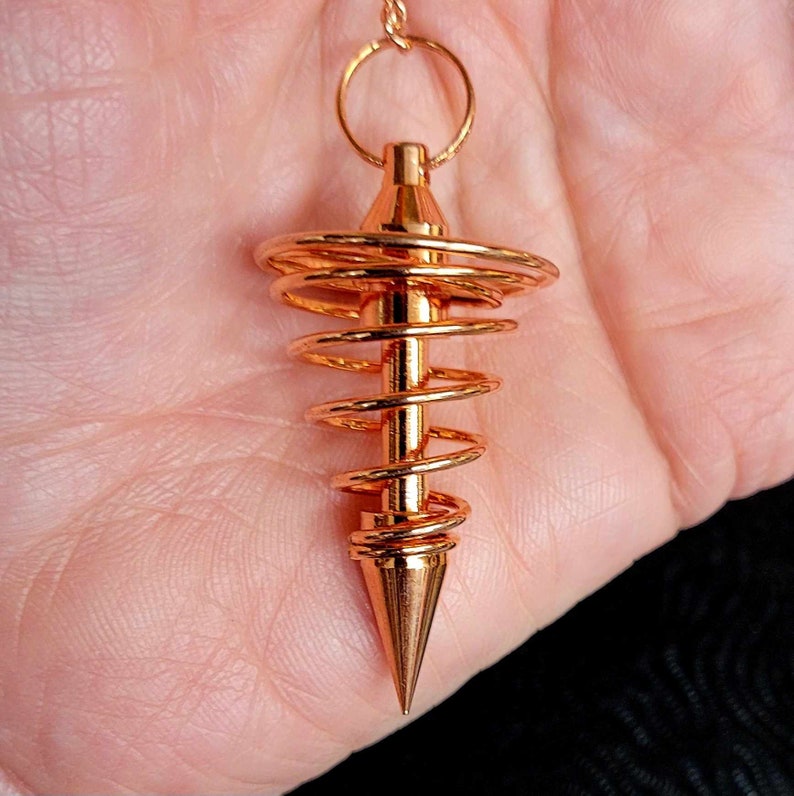 Pendulum, Personalized Copper Spiral Dowsing Tool for Divination, Hand-Finished with Custom Gemstone, Reiki-Infused imagen 8