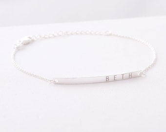 Pulsera de barra de plata / Pulsera de nombre personalizado / Pulsera grabada de plata / Pulsera de barra personalizada / Pulsera personalizada / Joyería personalizada