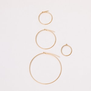 A Pair of very fine Sterling Silver Hoops Differerent Sizes Earrings 925 Silver Thin hoops Golden Or Rosegolden Hoops 画像 8