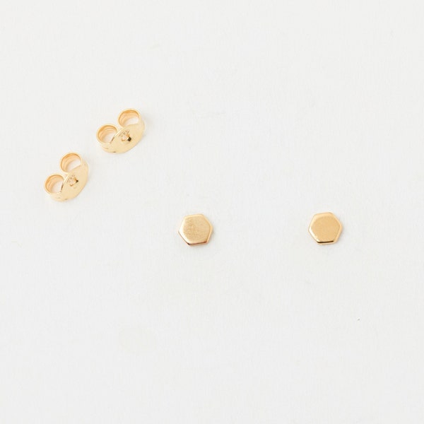 A Pair of Tiny Dots Minimal Studs Hexagon Combe Earstuds Sterling Silver Studs Earrings Honeycombed Studs