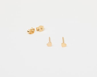 SALE A  pair of golden Heart Studs Drop Earstuds Tiny hearts