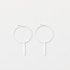 Silverörhängen med stavform, 925 silver, 2 cm