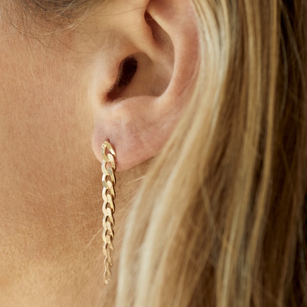 Clous Pièce unique en son genre Une paire de boucles d'oreilles à clous en chaîne gourmette Clous de chaîne en or doré