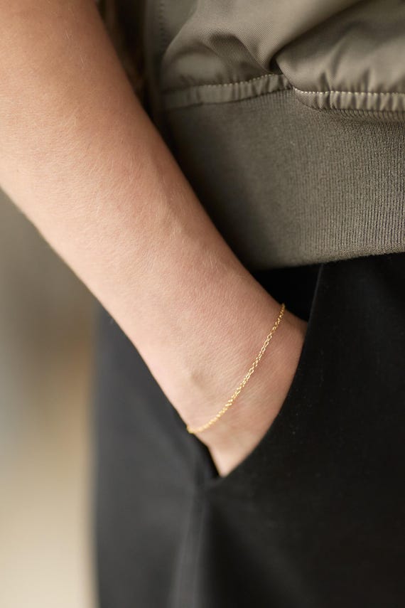 シンプルなゴールドブレスレット、細いブレスレット - Etsy 日本