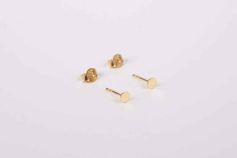 Mini Dot Ohrstecker Plättchenohrstecker Winzige Goldene Studs Mini Studs Roségoldene oder Silberne Pünktchenstecker 2, 3 oder 4mm Bild 9