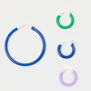 Creolen Hoops 925 Silber blau bunt grüne Ohrringe emailliert Emaille Ohrschmuck Ohrringe Hoops Huggies Wasserfeste Große Creolen