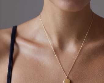 Onvolmaakte SALE Gouden Medaillon Ketting Rond Mini Medaillon Foto Medaillon Amulet Gouden Ketting