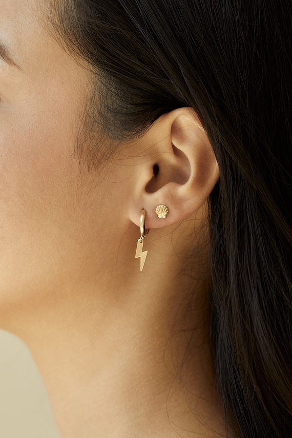 A Pair of Pretty Bolt Hoops Earrings Flashy Dangly Earrings