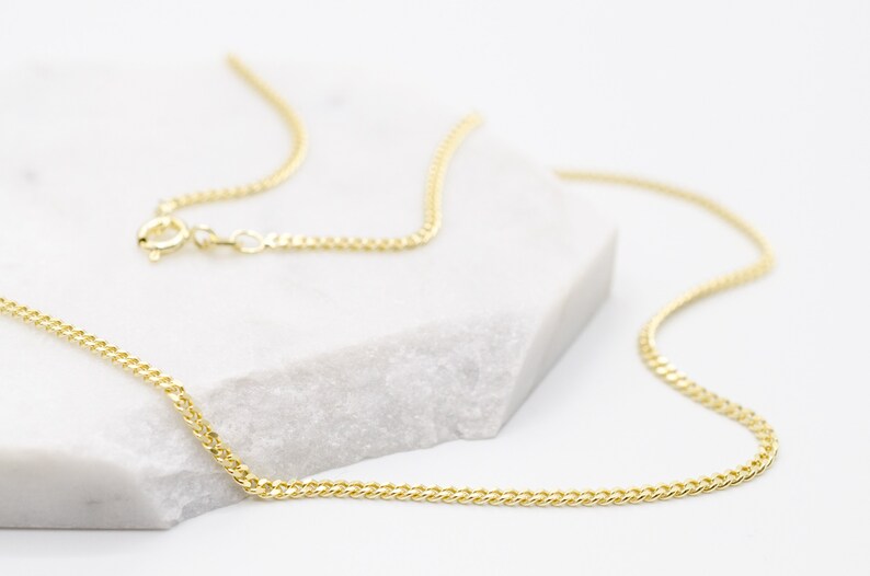 Golden Necklace Casual Look simple and chic golden Necklace Chain Sterling Silver Curbchain Choker Gold