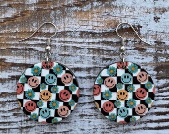 Pendientes redondos con temática sonriente