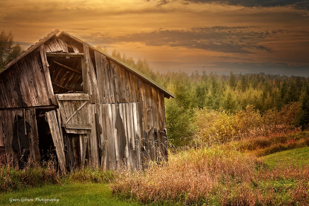 Old Rustic Barn Photo, Fall Foliage, Upper Peninsula, Old Barn Print, Fall Color Print, Rustic Barn Print, Country Sunset Print - Etsy old-rustic-barn-photo-fall-foliage-upper-peninsula-old-barn-print-fall-color-print-rustic-barn-print-country-sunset-print-etsy