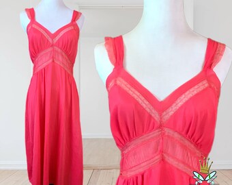 1960s Miss Elaine Bright Pink Nightgown, Medium