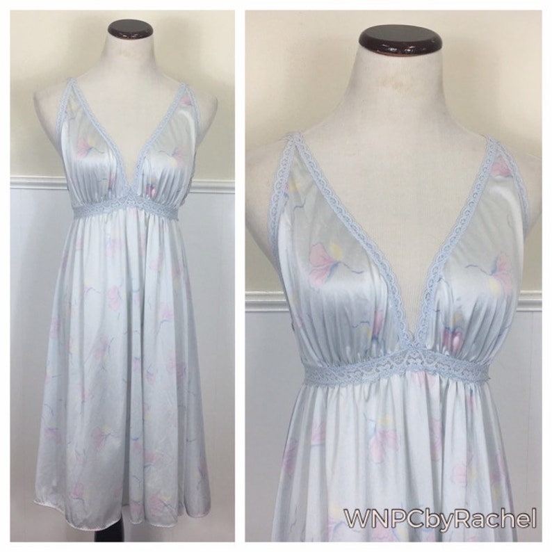 1960s Miss Elaine Babydoll Nightgown Powder Blue Floral Nylon Nightgown Medium-Large