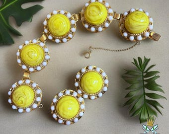 Conjunto de pulsera y pendientes de cristal amarillo Castlecliff de la década de 1960.