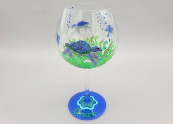 Sea Turtle Themed Wine Glass - Ocean, Underwater, Tropical - Choice of Glass Shape - Personalized, Custom